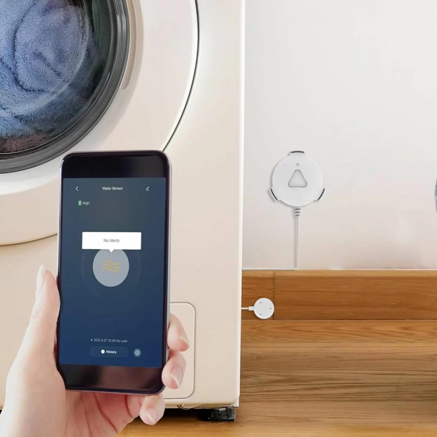 Feit Electric Smart Water Leak Detector with WiFi, Audible Alarm, Mobile Alerts, Battery-Powered, Indoor/Outdoor Use, No Hub Needed